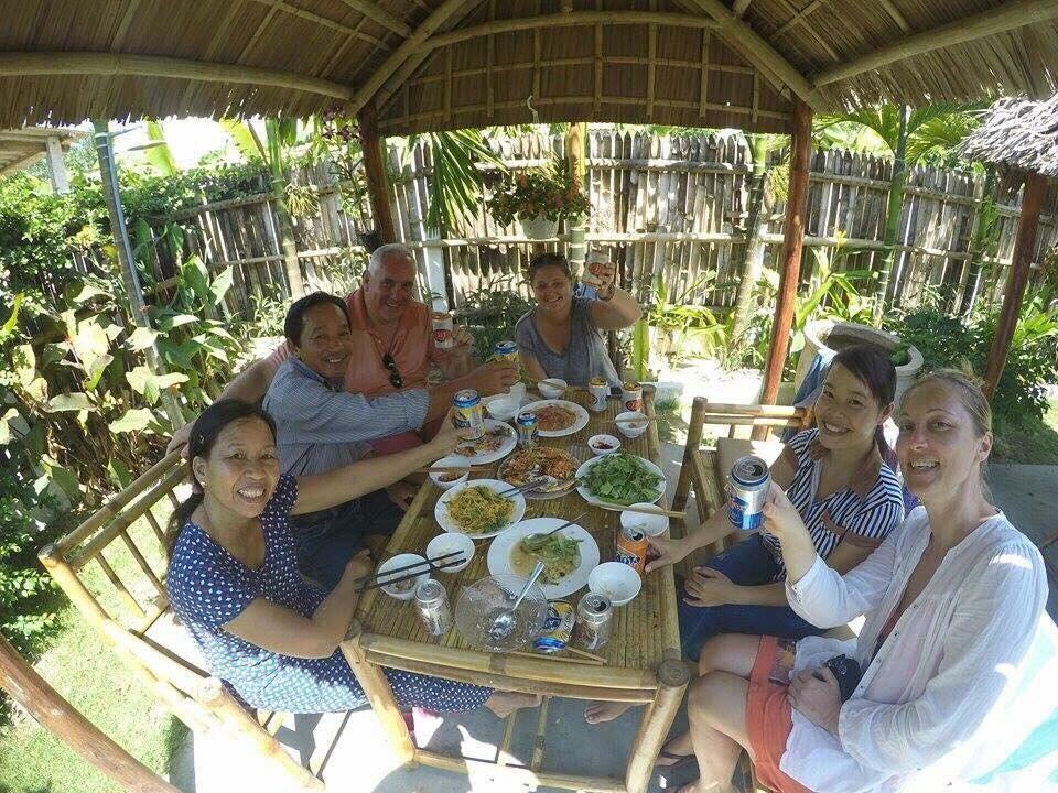 Local Beach Homestay هوي ان المظهر الخارجي الصورة
