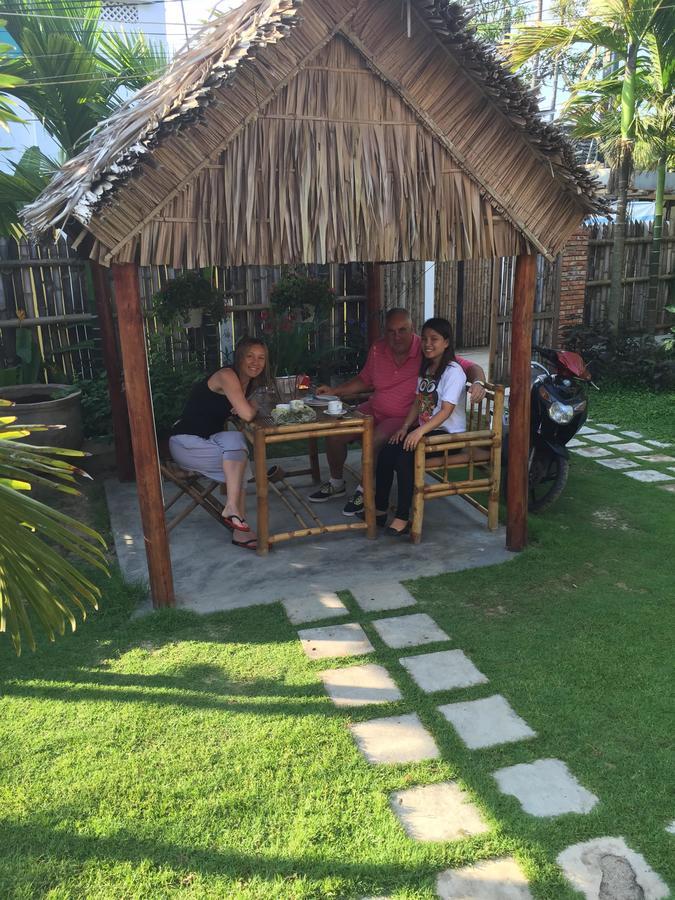 Local Beach Homestay هوي ان المظهر الخارجي الصورة